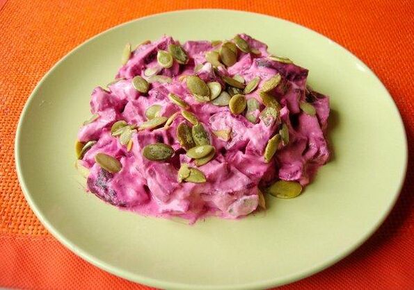 Salade de betteraves avec graines de citrouille avant prostatite